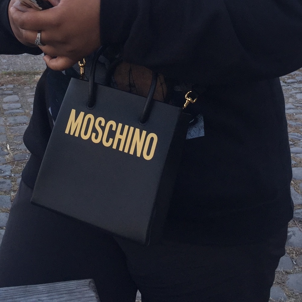 Moschino logo leather crossbody - Picture 2 of 2